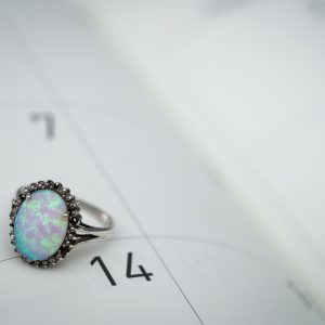 天然 偽物オパールの見分け方 自宅でできる簡単方法 天然 偽物オパールの見分け方 自宅でできる簡単方法