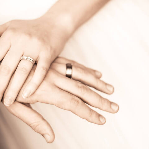 結婚指輪、サイズが合わなくなったら？長く愛用するためにサイズ直しの基礎知識を紹介